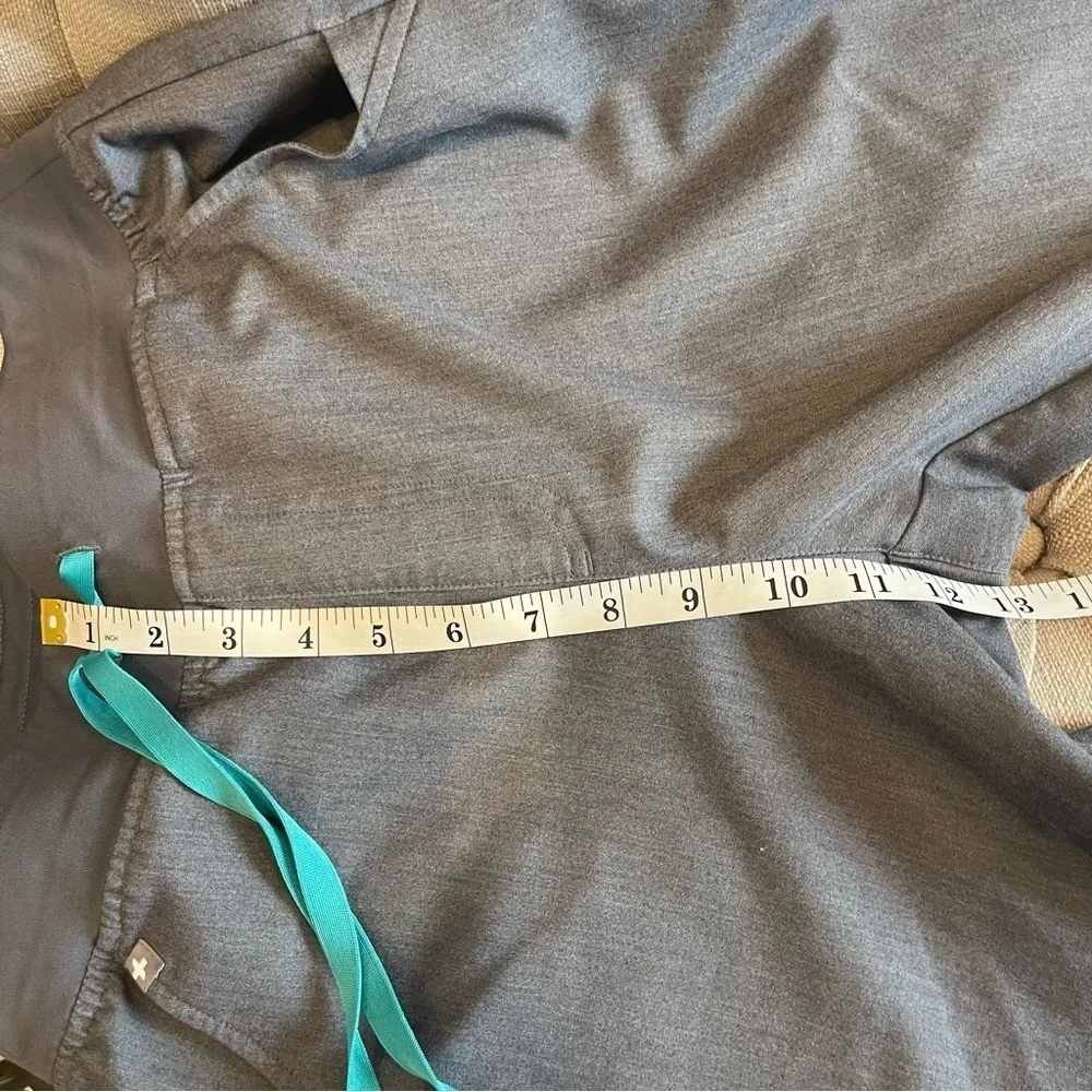 FIGS technical collection scrubs Jogger Pants Women’s S Tall Gray Pockets